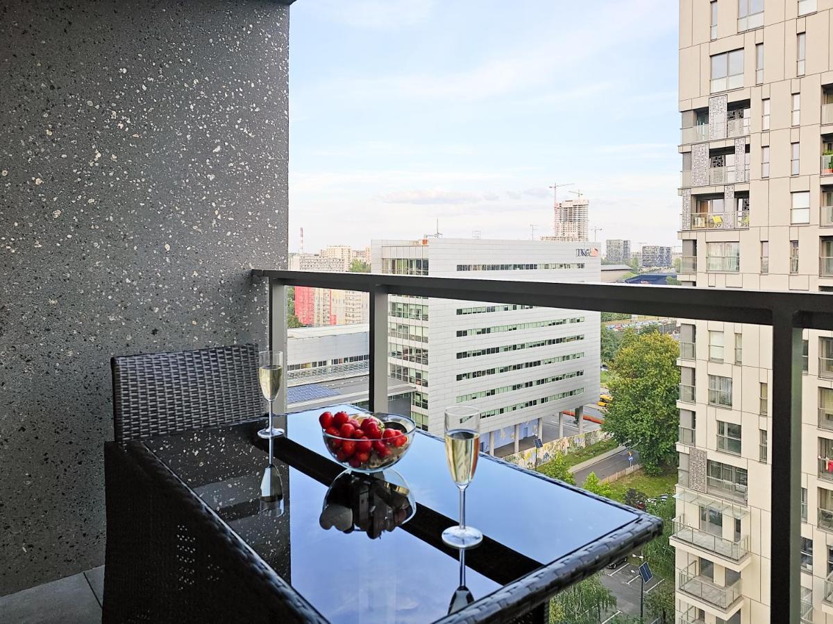 Urban Apartments Luxury Skyline Sokolska Towers 30A, 2 Free Garages, Gym & Sauna, Self Check-In Катовице Экстерьер фото