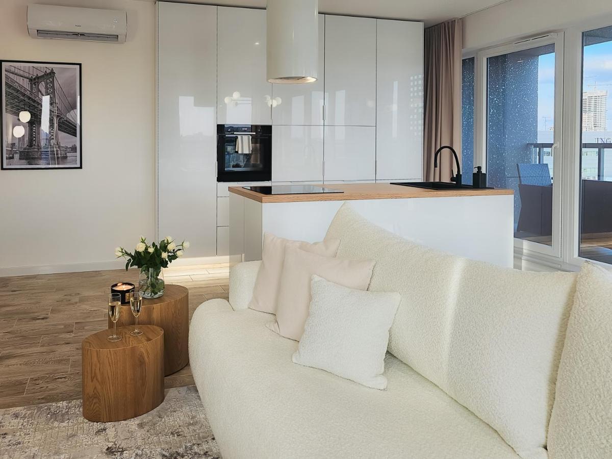 Urban Apartments Luxury Skyline Sokolska Towers 30A, 2 Free Garages, Gym & Sauna, Self Check-In Катовице Экстерьер фото