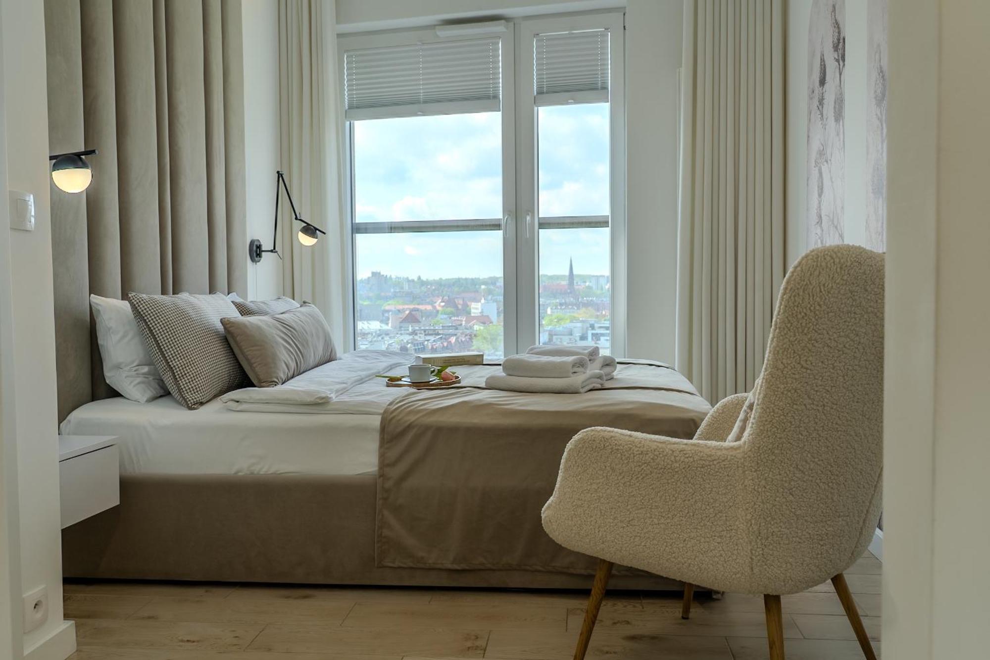 Urban Apartments Luxury Skyline Sokolska Towers 30A, 2 Free Garages, Gym & Sauna, Self Check-In Катовице Экстерьер фото